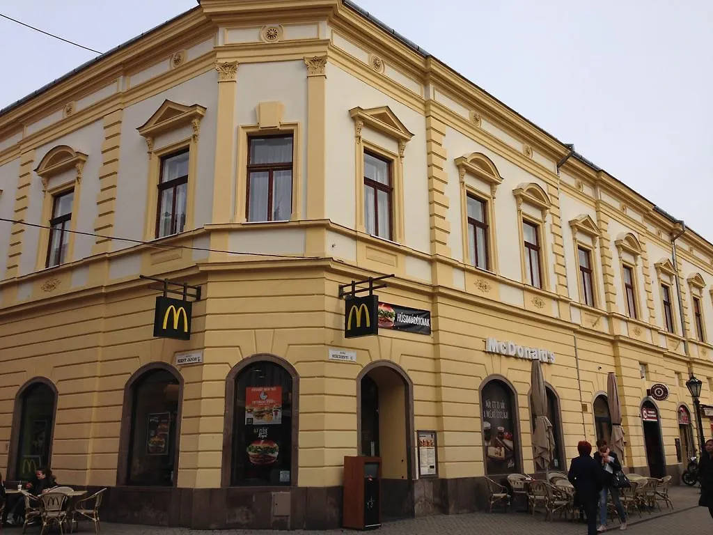 Szechenyi Apartman Eger